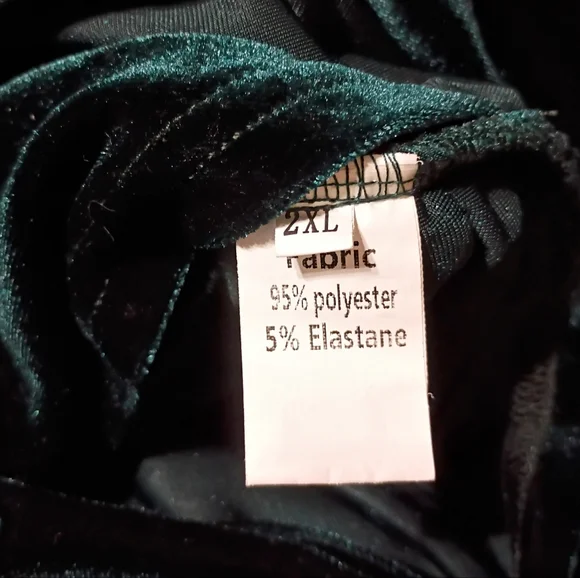 Moalluom Green Velvet Mini Dress - Picture 5 of 7